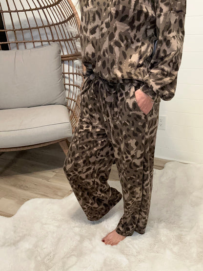Women's Cozy Leopard Print Two - Piece Set