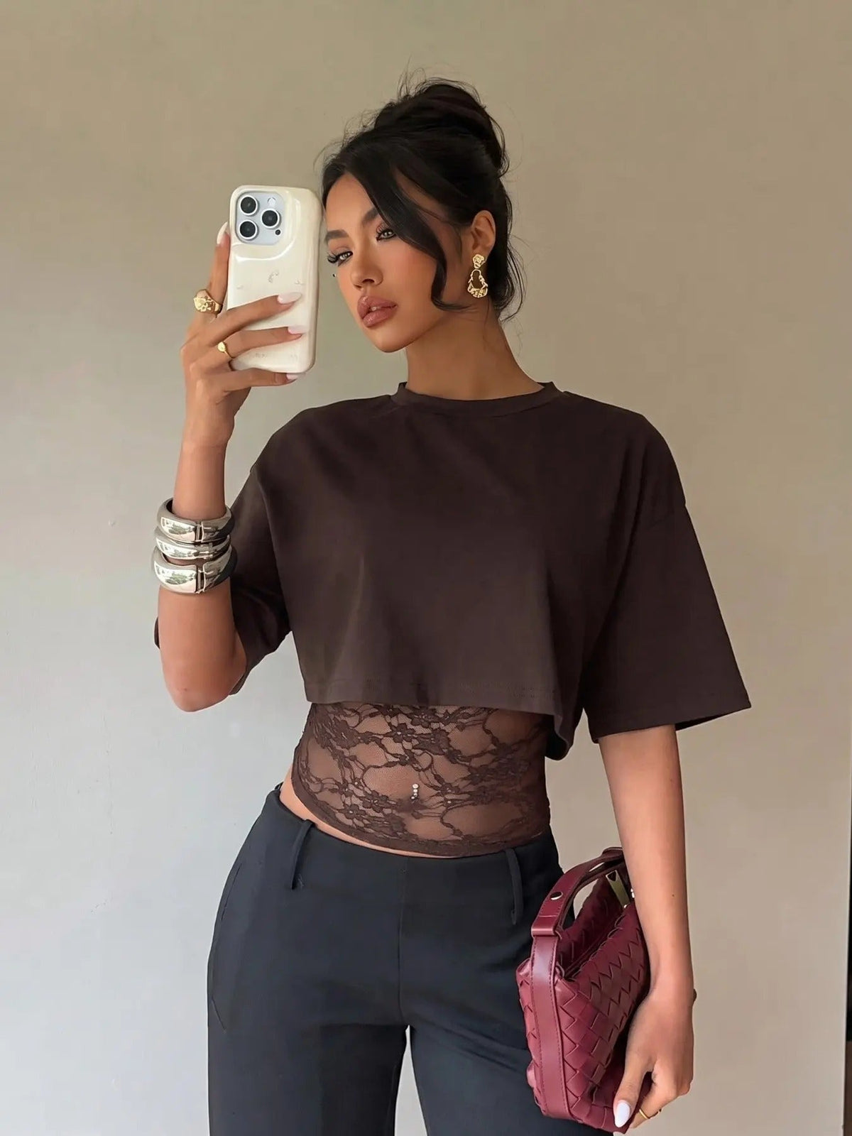 Women's Cropped Short T-shirt with Lace Splicing