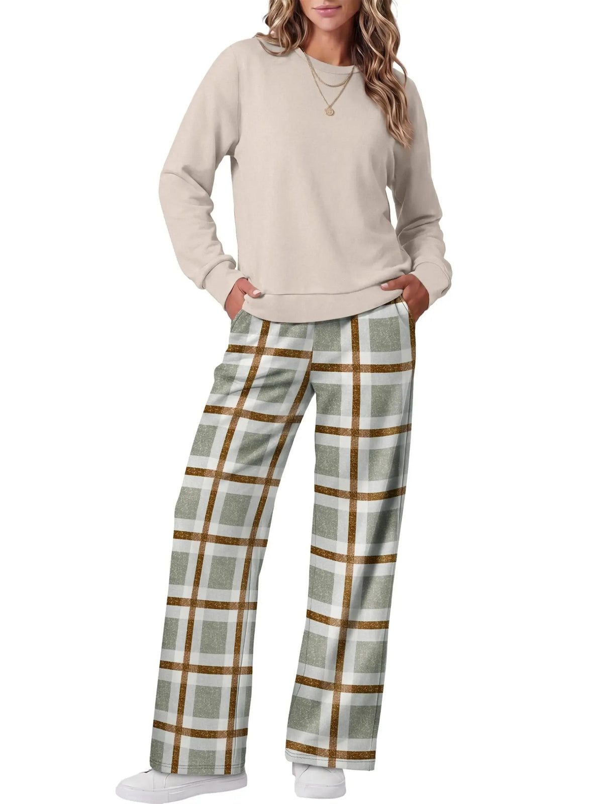 Women's Two-Piece Loungewear Set with Crew Neck Top & Printed Pants